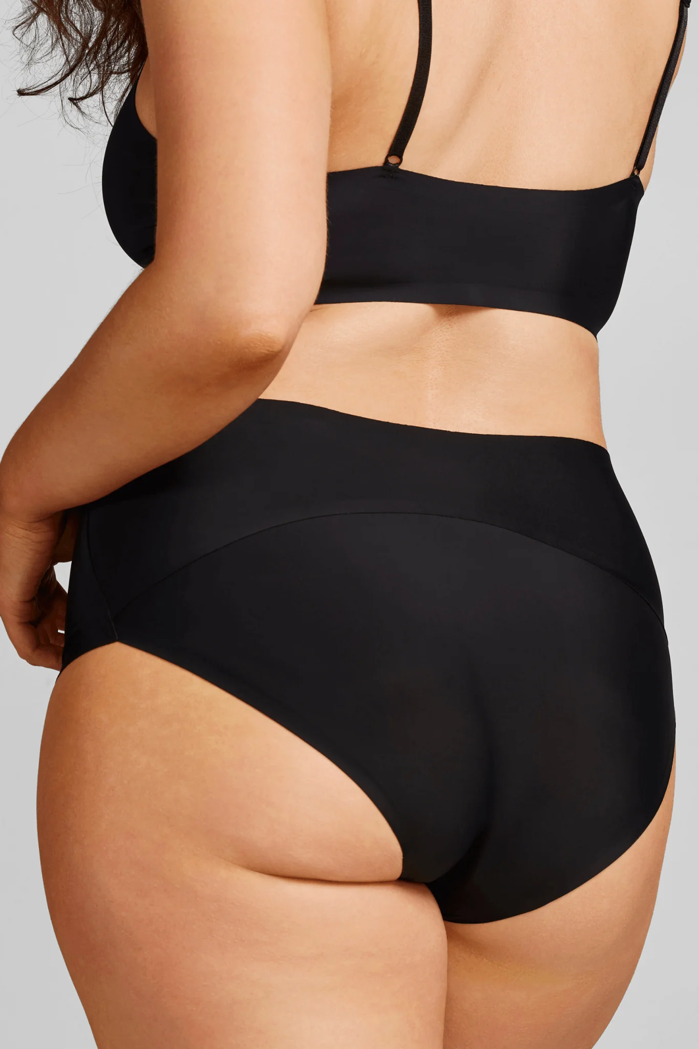 Invisible Shaping Panty - Image 18