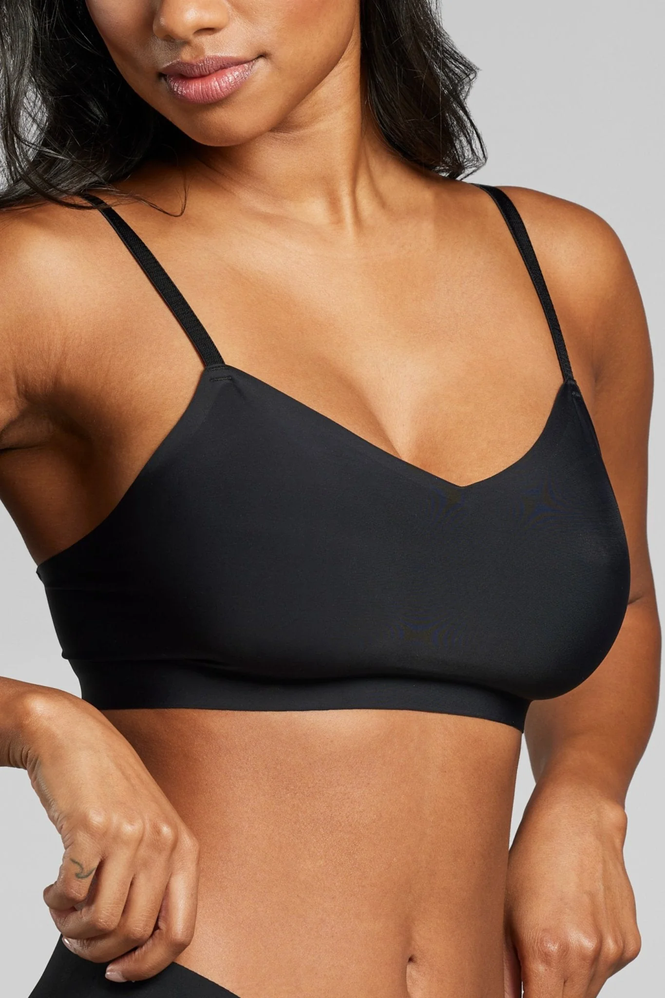 Invisible V-Neck Non-Padded Bra - Image 18