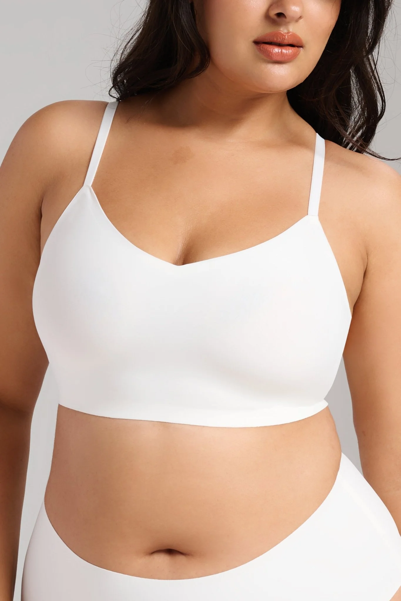 Invisible V-Neck Non-Padded Bra - Image 22