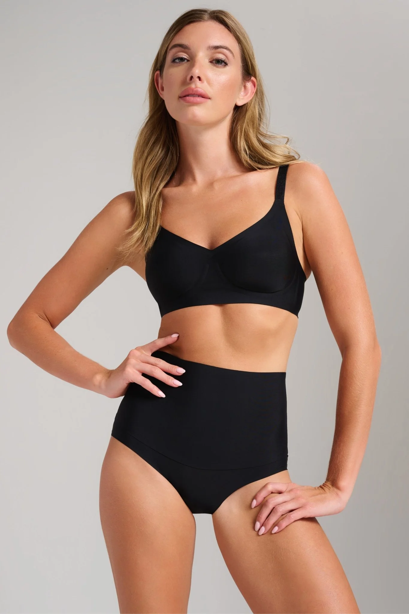 Invisible V-Neck Bra - Image 16
