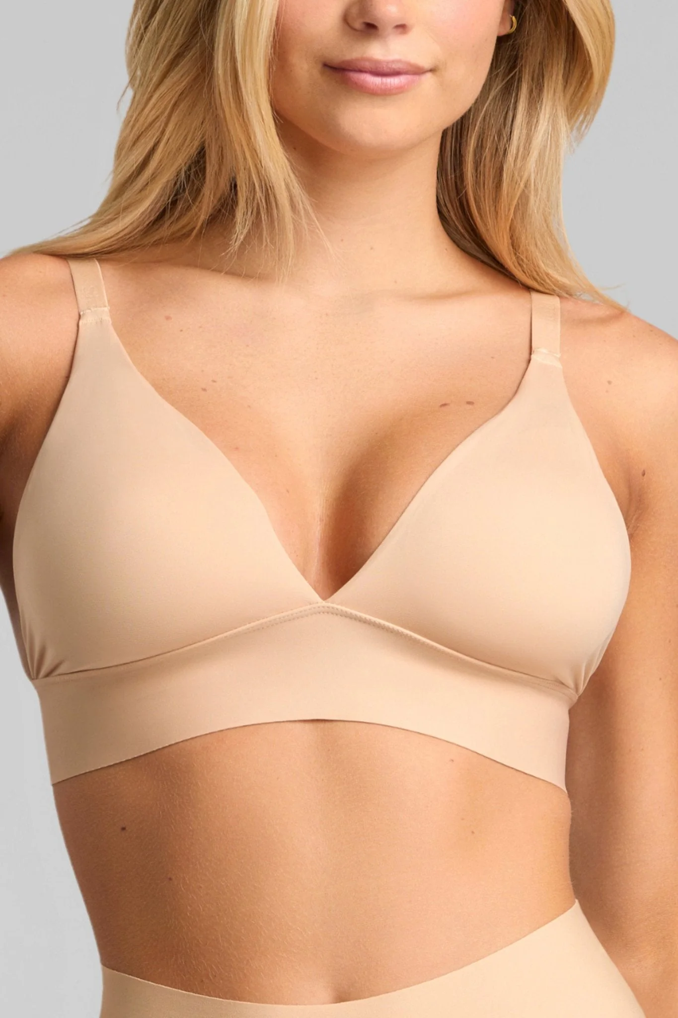 No-Show Triangle Bra - Image 20