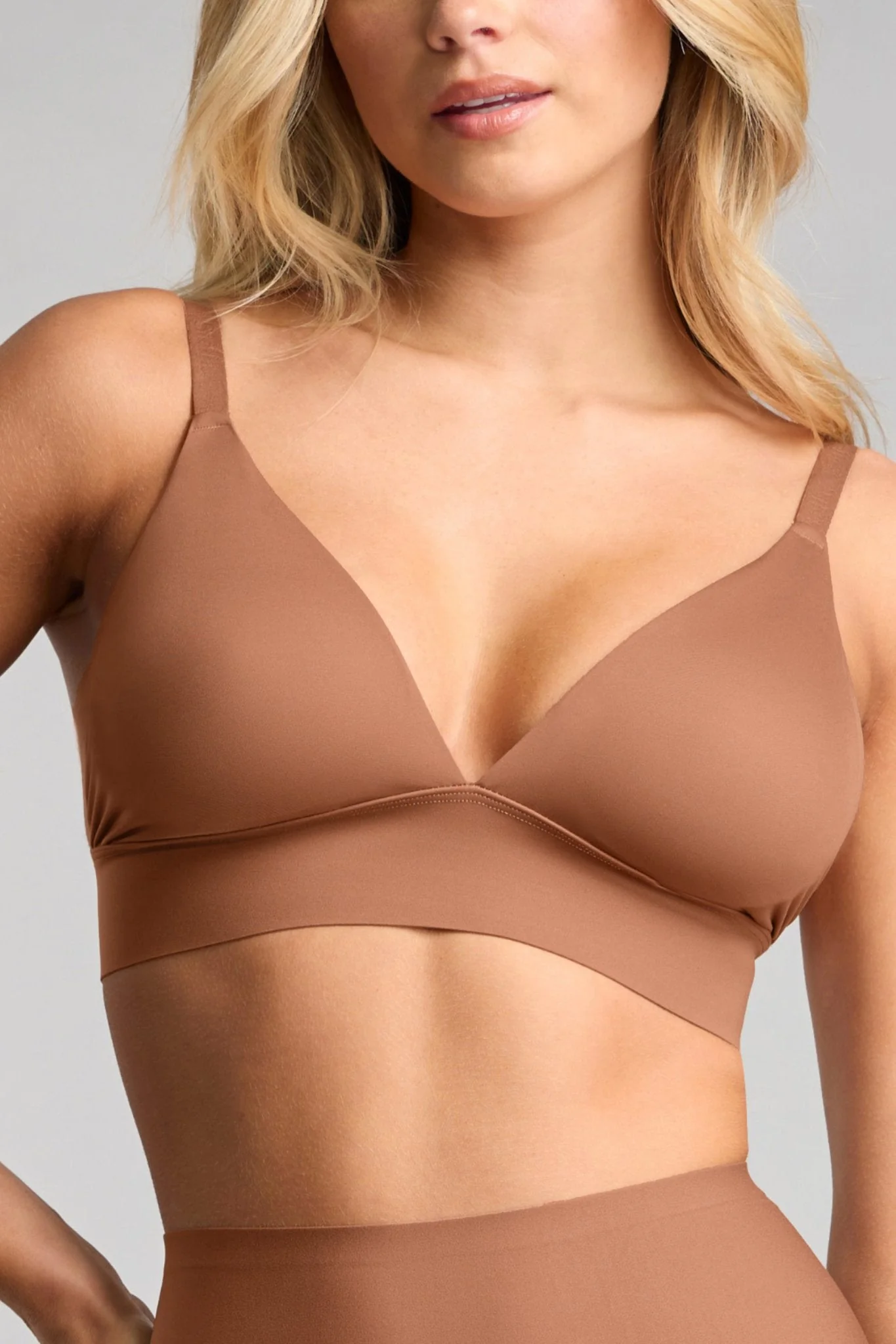 No-Show Triangle Bra - Image 28