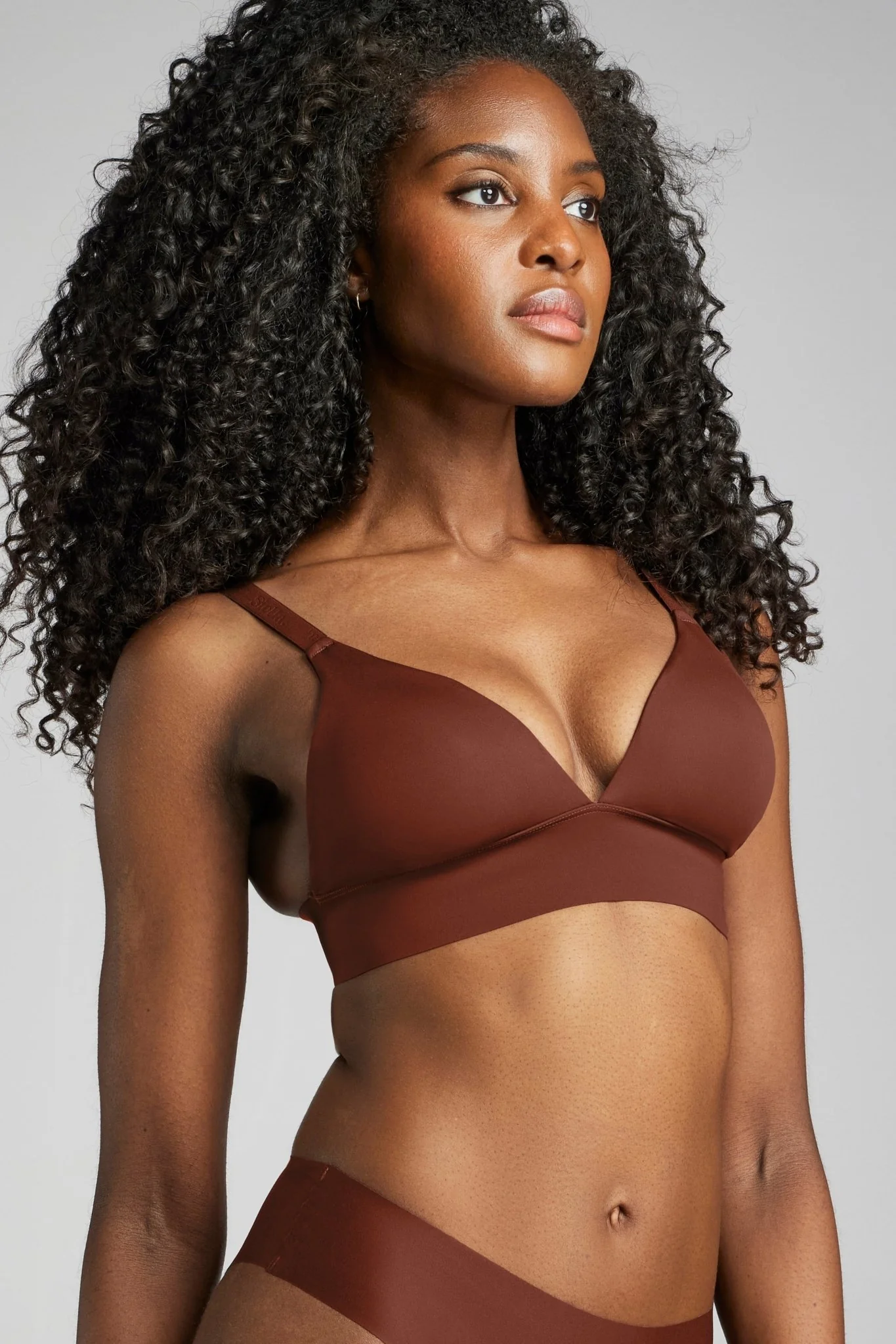 No-Show Triangle Bra - Image 33