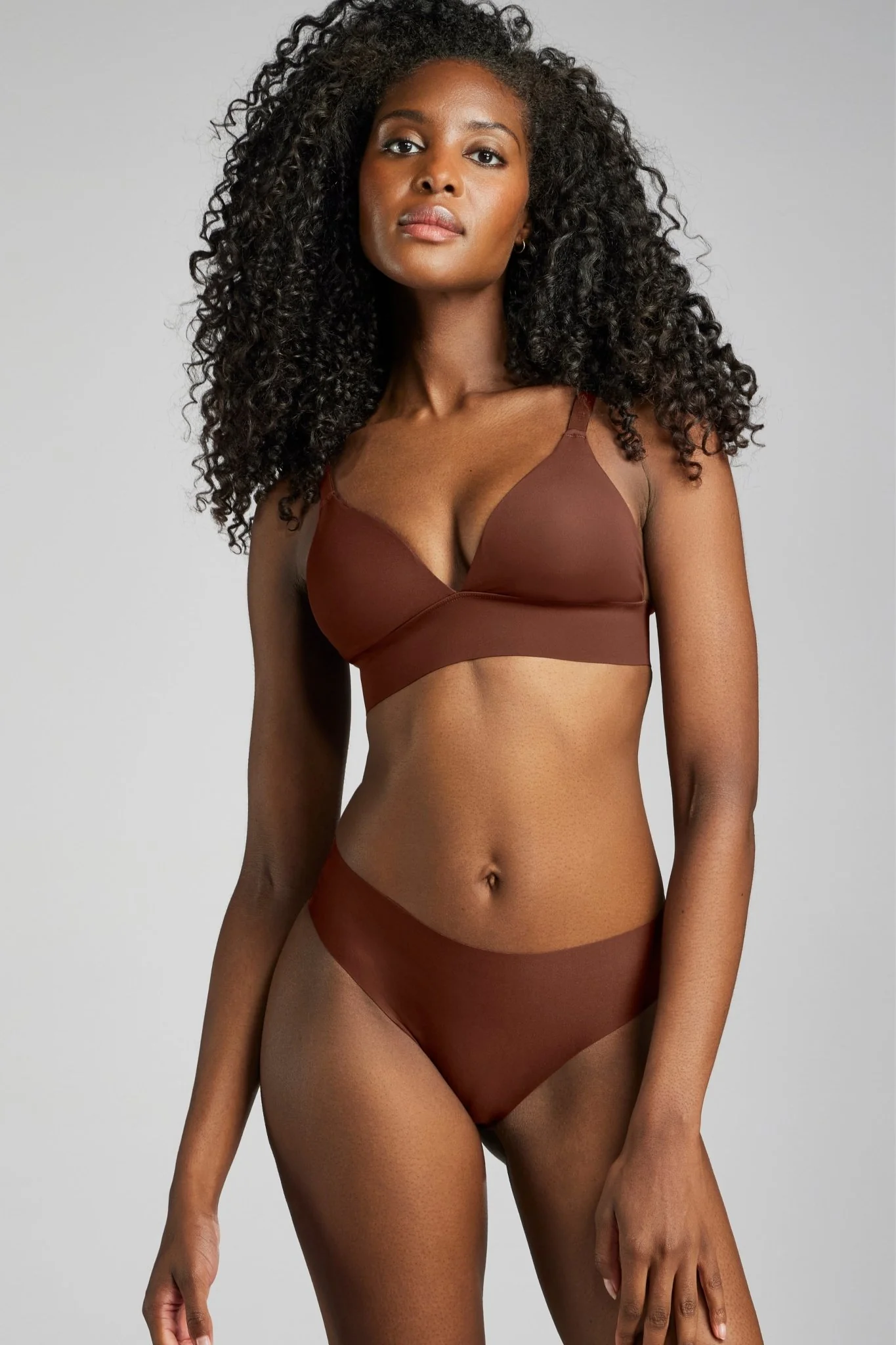 No-Show Triangle Bra - Image 38