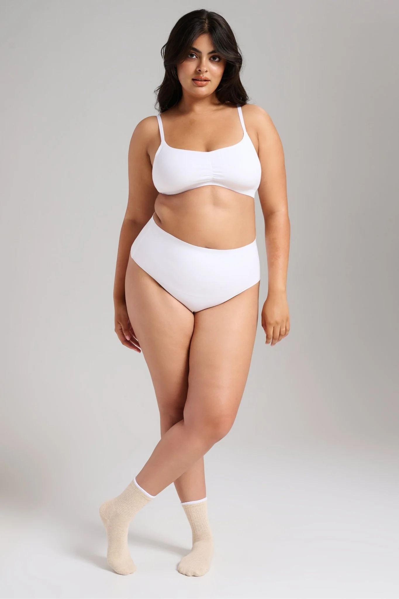 Organic Cotton No-Show V-Scoop Bra - Image 14