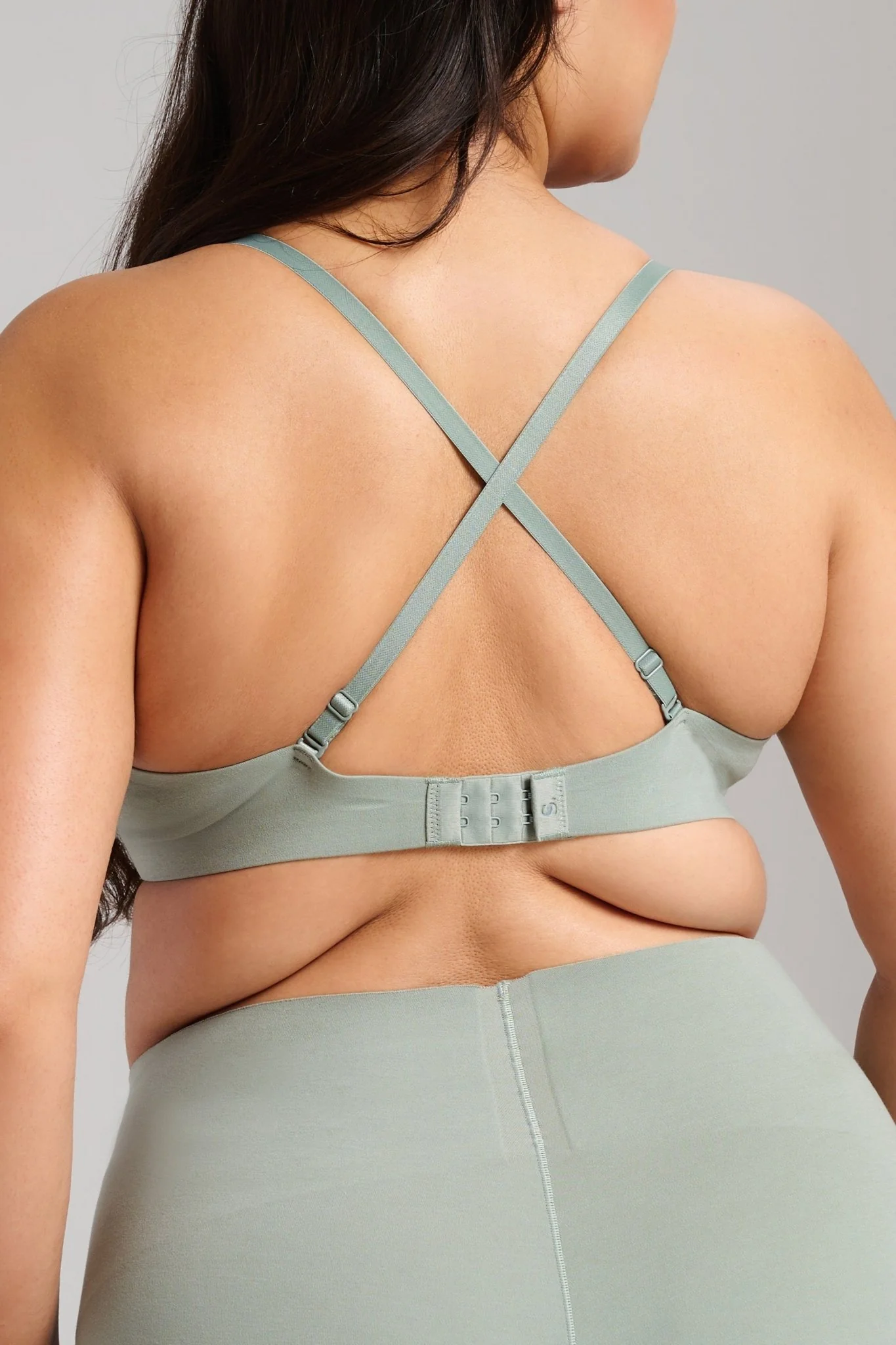 Organic Cotton No-Show V-Scoop Bra - Image 4
