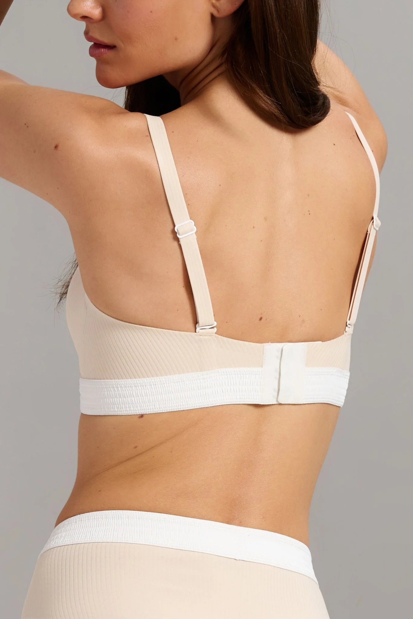 Organic Cotton Rib V-Neck Foam Bra - Image 14