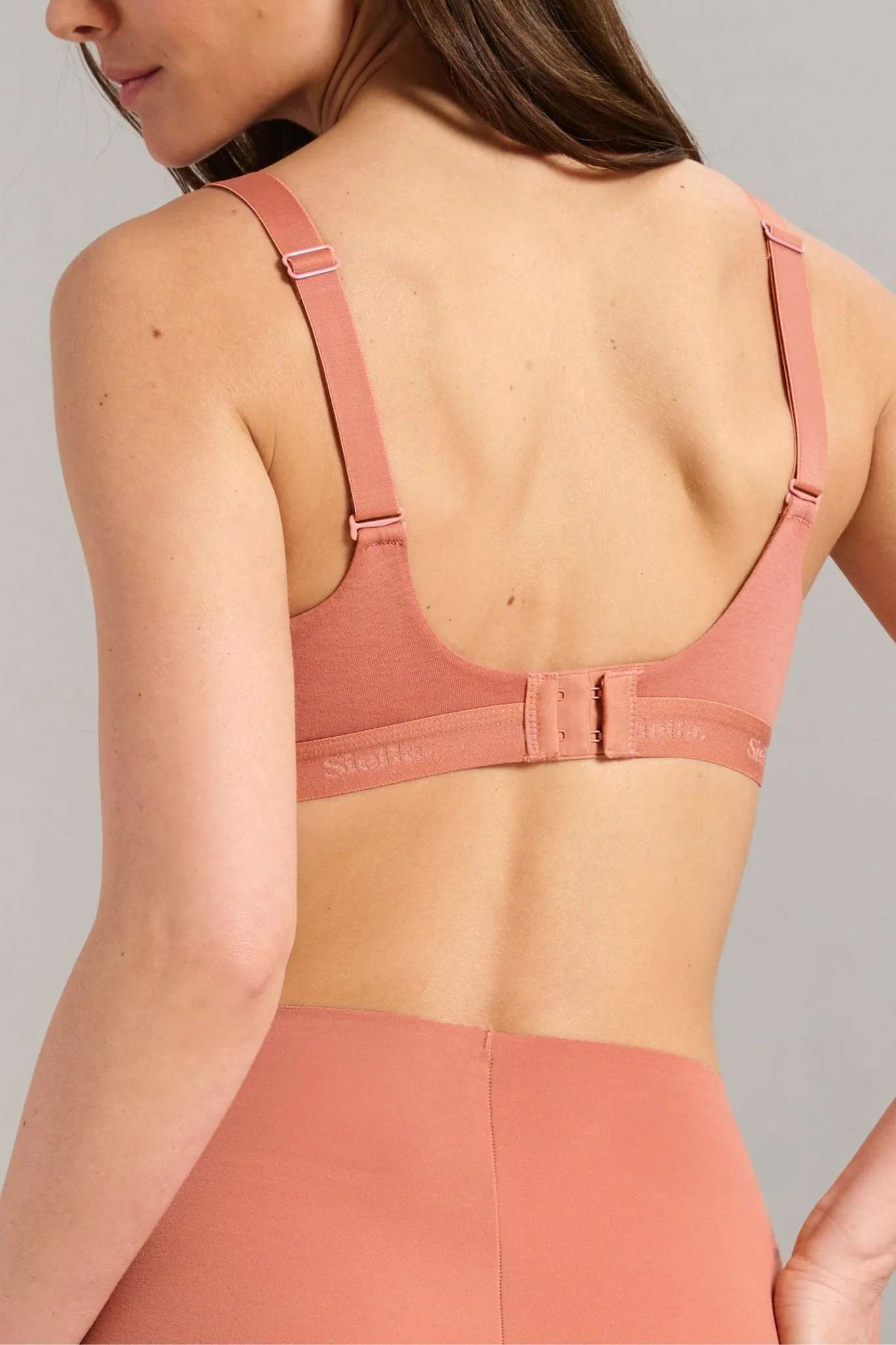 Organic Cotton V-Neck Bra - Image 10