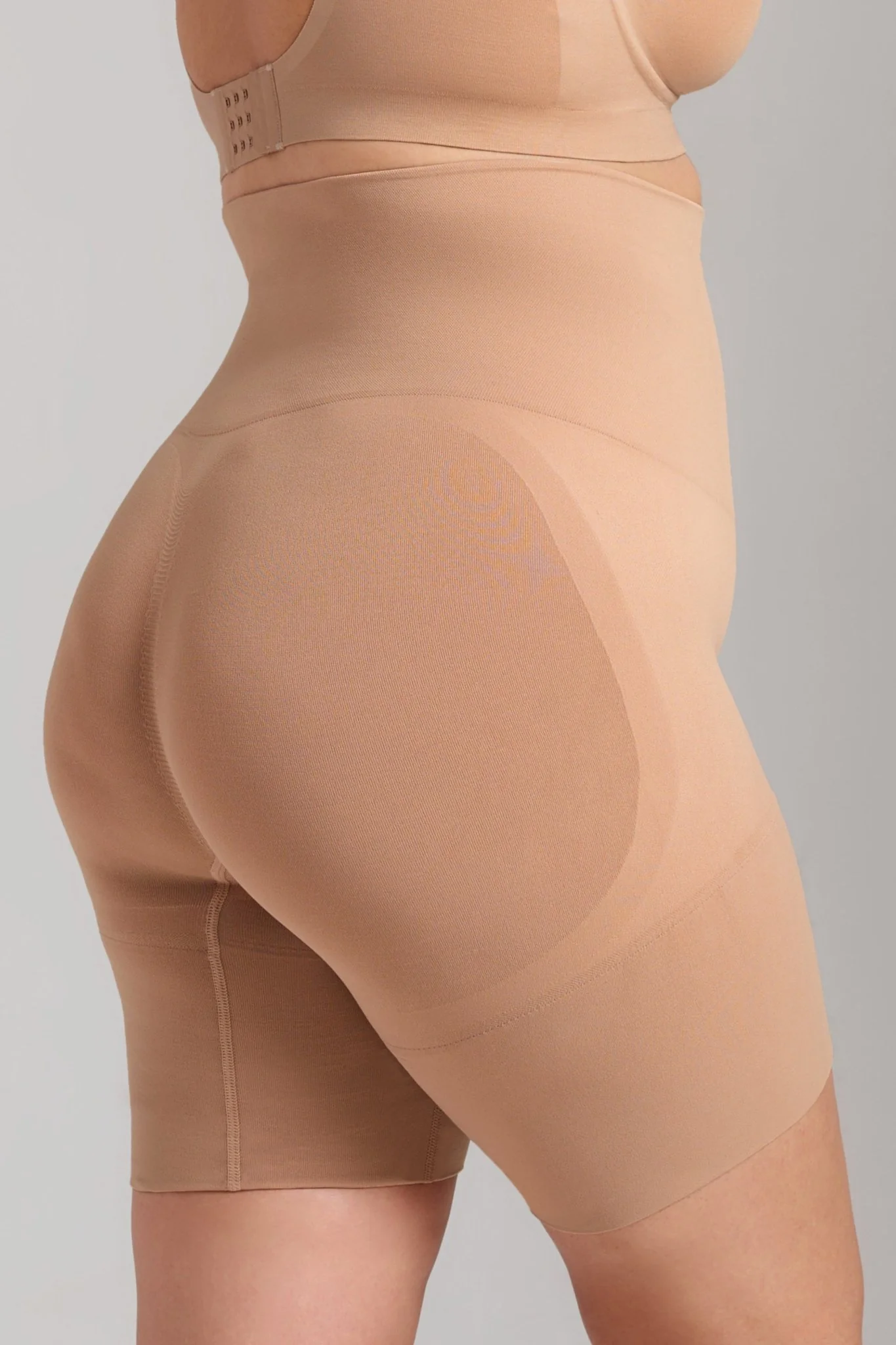 Sculpt High Waist Shaping Short - Image 4