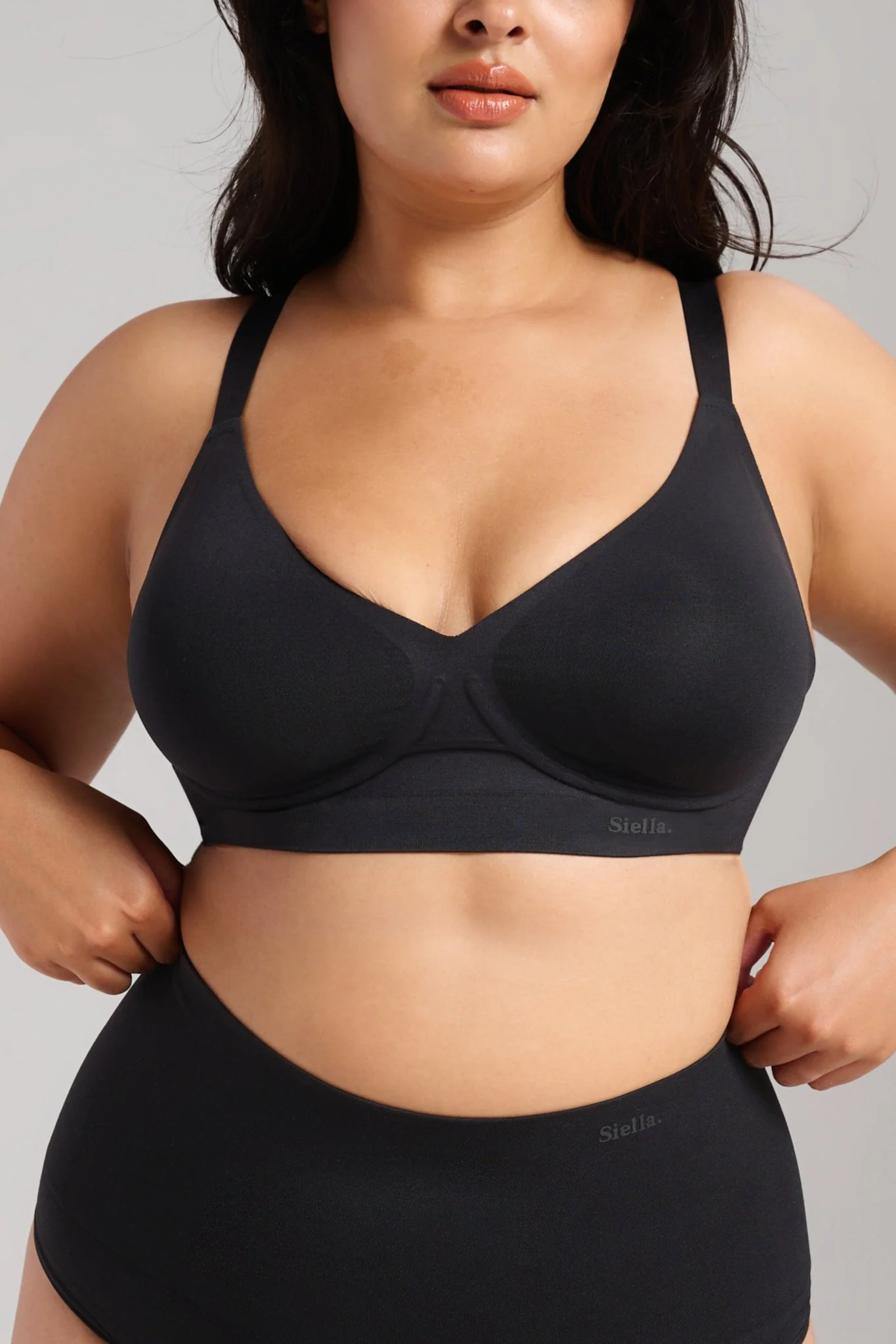 Sculpt V-Neck Bra - Image 10
