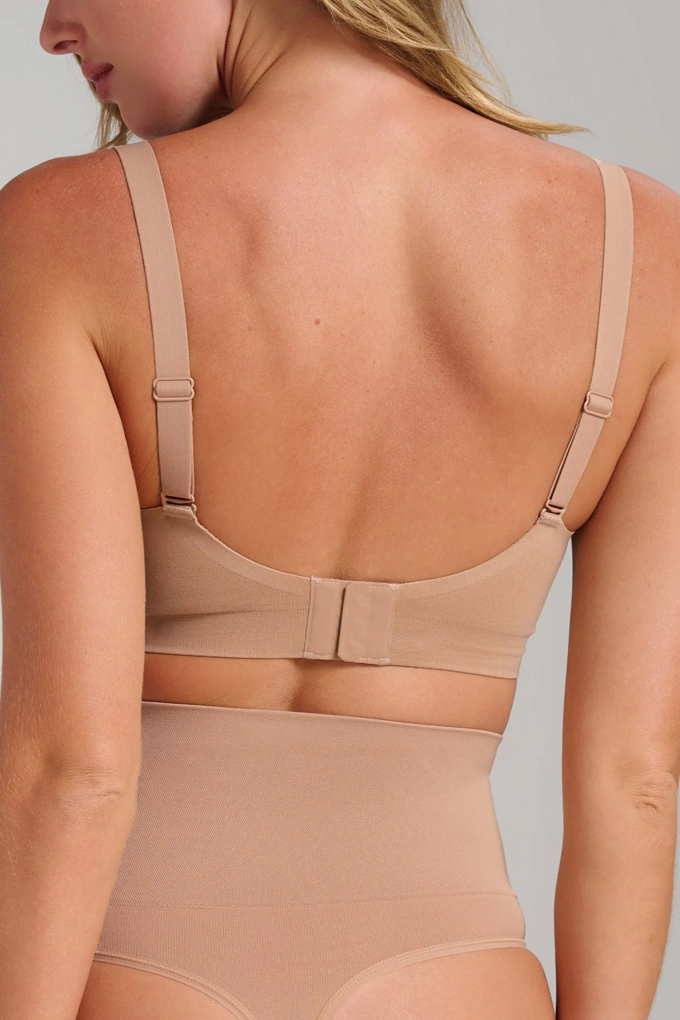Sculpt V-Neck Bra - Image 6