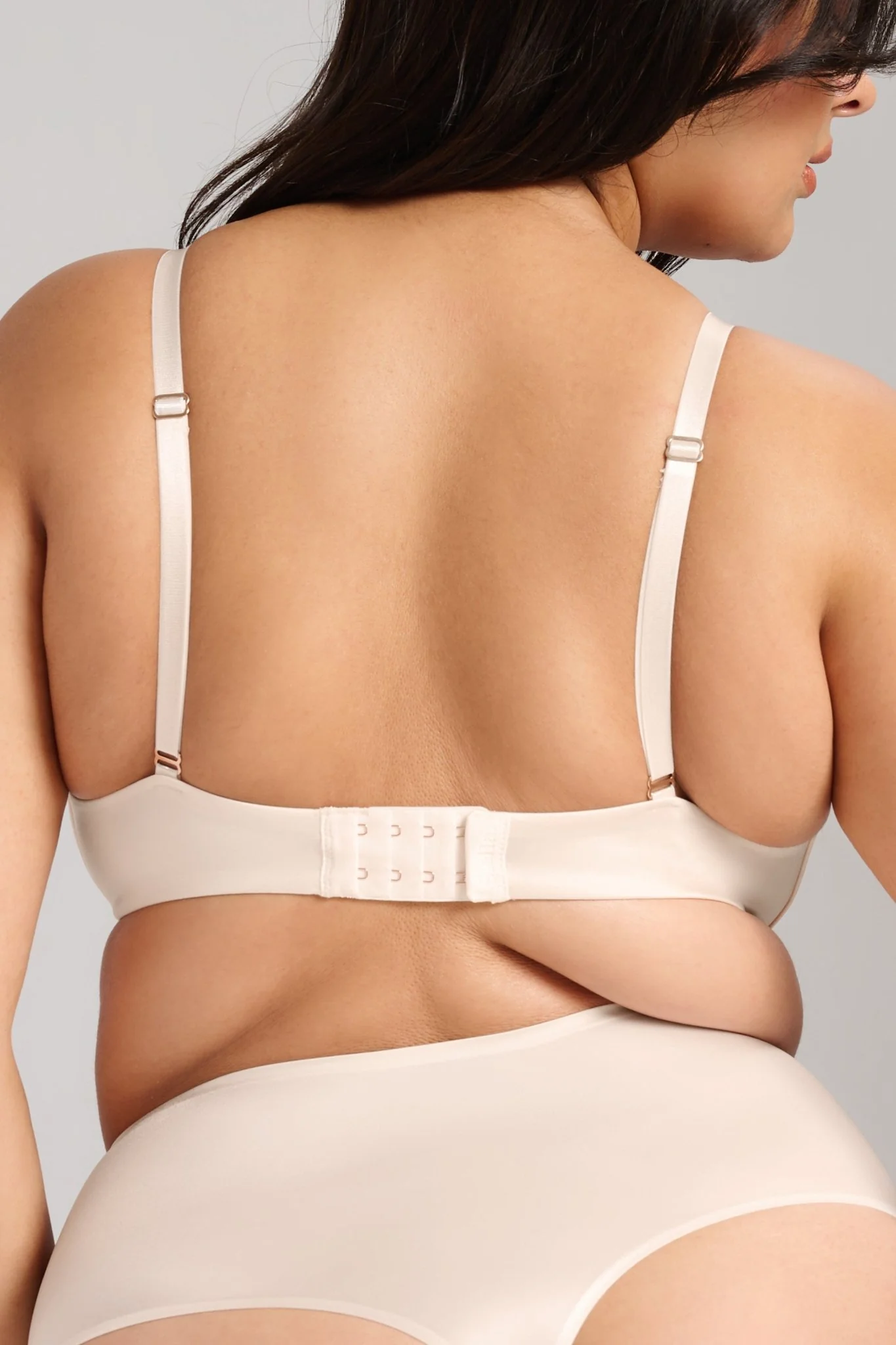 Smooth Satin Luxe Lift Bra - Image 9
